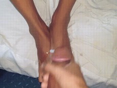 Cun on Legs gif