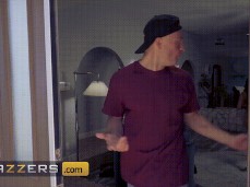 bella rolland gif