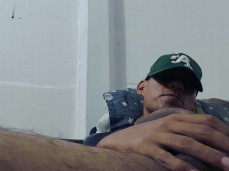 Mira mis huevos  gif