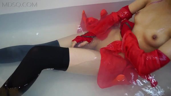 少女映畫楪祈浴室寫真花絮浴室濕身