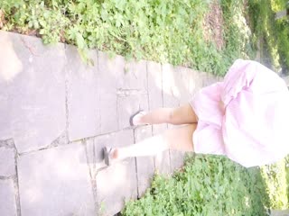 微博網紅少女嫩妹【萌萌的奶卉&閨蜜】罕見露臉熱鬧的公園踏青真空露出套圖54P+視頻1V