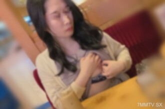 [Indivíduo] Uma linda esposa japonesa de cabelos brancos com um chichikubi sussurrante escrito pelo corredor da habitação pública, que foi treinada e concluiu o empréstimo e o tratamento.