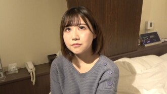 [私人拍攝，業餘] 這是一段隱藏攝影機拍攝的出軌場景視頻，其中一名女子被拍到與男友發生性關係，以保持沉默，不告訴任何人。