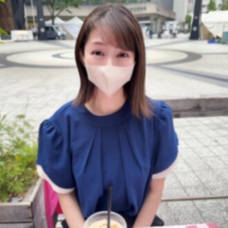 *新帳號紀念限定價格【免費出售】我朋友的姊姊是舞台劇演員，工作很忙，沒時間玩，心情很低落。她練就的健美身材讓她一次又一次高潮，而我也常在她體內射精…