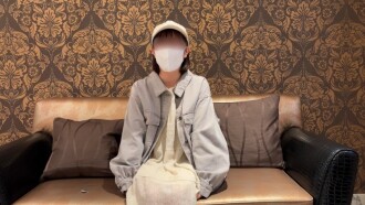 一段醉酒的POV視頻，主角是一位美麗而成熟的老師。 「我做不到……！我做不到……！」她被迫達到高潮，陰道壓力強大到讓她想要一根雞巴，結果意外射精，並不斷中出。