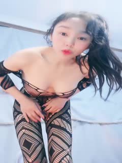 氣質輕熟女大姐姐露臉大秀激情，絲襪情趣裝扮誘惑，互動狼友發騷，揉奶玩逼各種展示，淫聲盪語精彩不斷刺激第03集