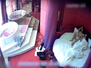 情趣酒店兩個女同開房磨豆腐