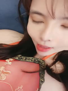 兔兔和妖妖女神_高顏值雙女誘惑！極品美腿包臀裙，跳蛋塞穴爆菊花，高潮出水太騷了...