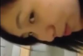 網絡流出廣東某高校學生情侶假日在樓梯激情啪啪視頻粵語對白.