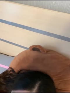 大學生小情侶啪啪自拍流出。