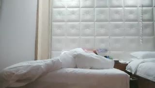 狼團探花02-05零零後胖妞