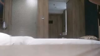 御女范黑絲緊身裙性感美女酒店上門服務