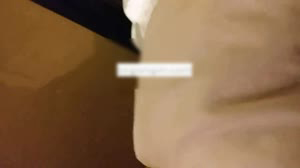 【新年巨獻】- 8 某地小有名氣的極品平面模特被男友灌醉後讓朋友啪啪，幹完一次發現妹子有點醒趕緊又操了一次，