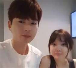 屌男擼管.mp4