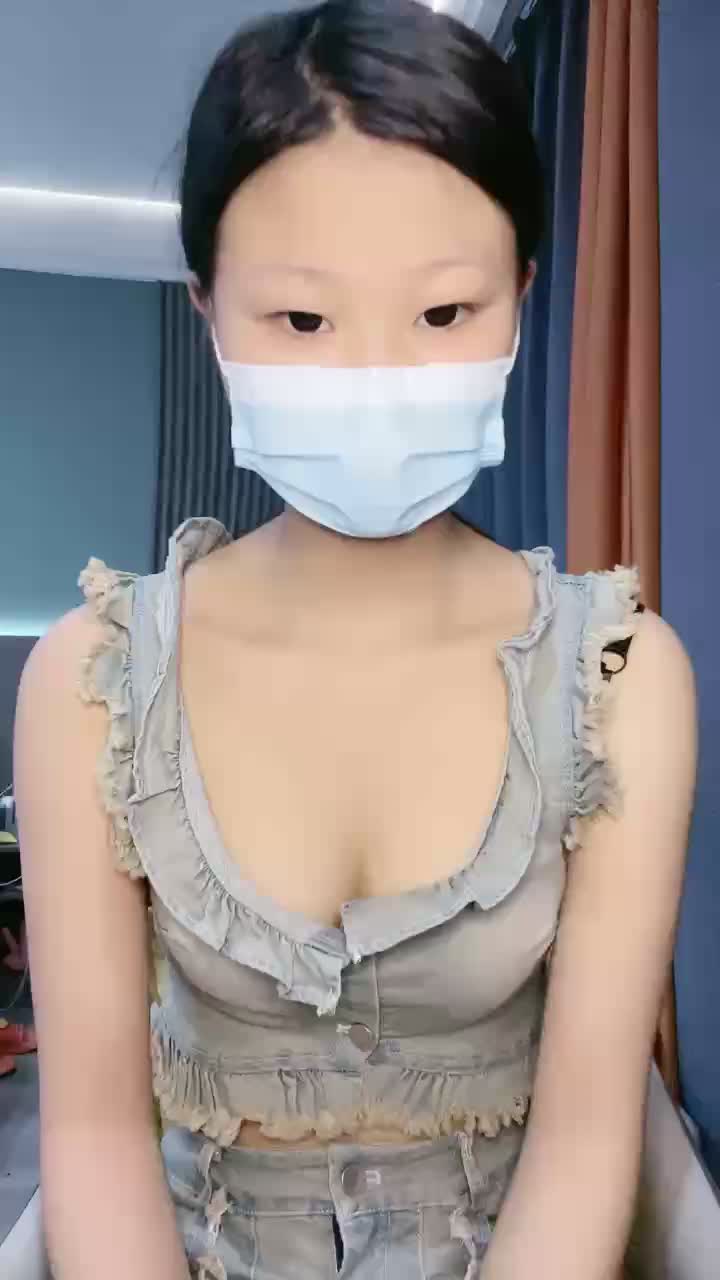 二零二三七月十一号_05白虎妹妹
