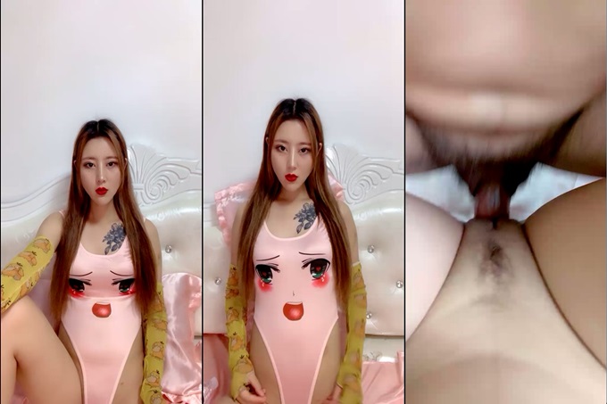 死庫水網紅美女！一線天無毛饅頭逼！抓著屌吸吮深喉，特寫視角猛懟騷穴，騎乘位一上一下