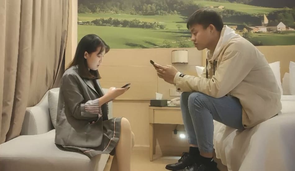 初戀女神來襲，甜美校園風，溫柔苗條嬌嫩00後，品質保證人氣爆棚