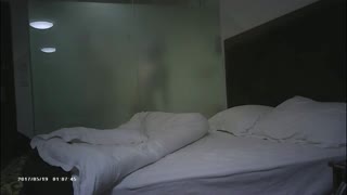 91佛爷酒店约炮80斤巨乳白嫩美女一边干还一边手机玩自拍720P高清无水印完整版