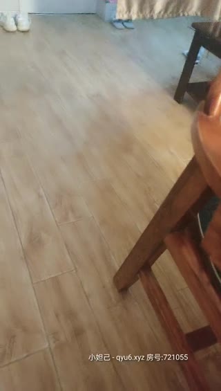 成人店老闆娘04-20直播實錄