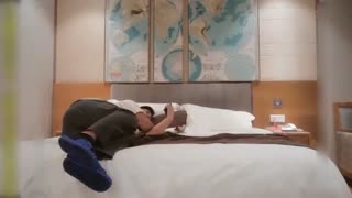 約嫩白美女酒店啪啪