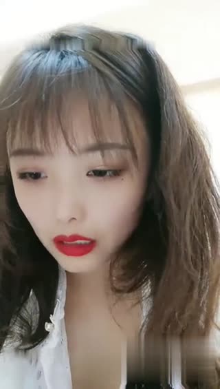 勾引外賣小哥的騷妹子~口交騎乘大力猛操~呻吟嬌喘非常誘人~