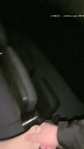 AVOVE01-28電影院干小姐姐