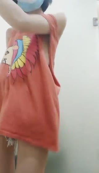 嬌小女主播