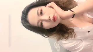 小少婦約炮眼鏡小伙