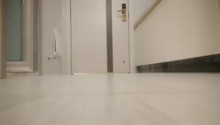 偷拍白皙長發美女~ 「這樣不行啊，你下面太長了!」