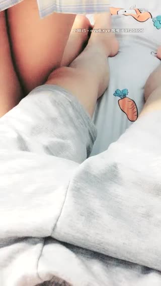 極品少女04-22直播實錄