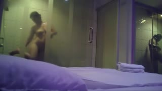 國產小美女體驗老外的雞巴