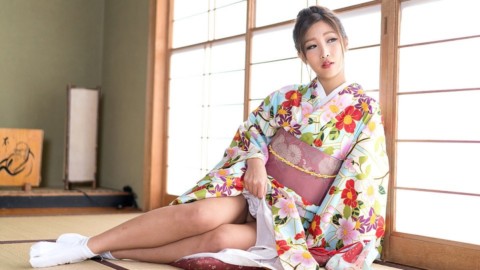 043020_001-1PON_ちんぽ大好き即尺おしゃぶり 著物姿が超～エロい女百多えみり