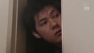 被侵入者侵犯的5日間、看到第三天姐姐墮落而勃起的我。 美谷朱里 MIAA-143