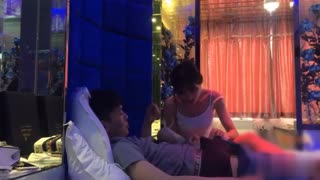 文青正妹愛正濃 打炮遭盜攝流出 第十八部~酒店與大屌學長激啪影片流出!
