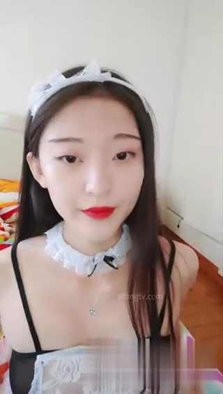 想做你的初戀 黑長直妹妹和大四學長激情愛愛~女僕裝浪玩一波，拽著胳膊無套抽插！