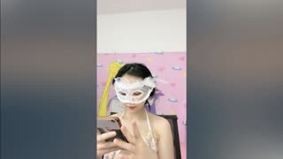 【女主播】兩個騷逼百合玩情趣