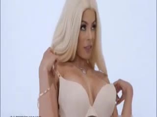 【巨乳】肥臀巨乳白髮少女在實驗室里勾引我操她