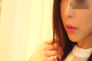 Hcup苗條巨乳人妻AV出道