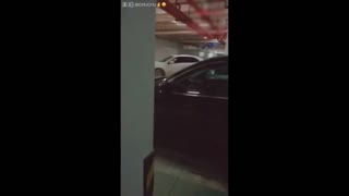 美女停車時被色狼歹毒
