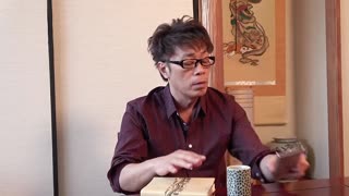 RD-988-CN_寢取られ熟女 妻が旅行中、連れ子の熟れた娘を夜●い 夫の部下に白晝台所で犯●れる五十路妻