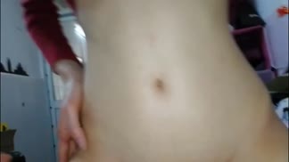 【超清專題】女友宿舍激情高清內射女友精液流出
