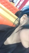 (芒有用)大二學妹夾著跳蛋去食堂後面受不了去廁所自慰