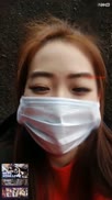 【國產館】繼二嫂之後又一牛逼大奶主播人生小騷婦戶外景區給兩個民工模樣的人