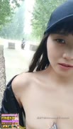 (夢梵)全程露臉戶外全裸與小哥激情啪啪，無視路邊路人