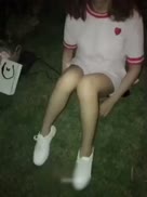 【國產館】廣州九零後靚妹和閨蜜玩露出自拍再和網友去開房被舔的很爽