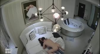 【國產館】豪華套房年輕熱戀情侶激情造愛美女身材皮膚真好還特別