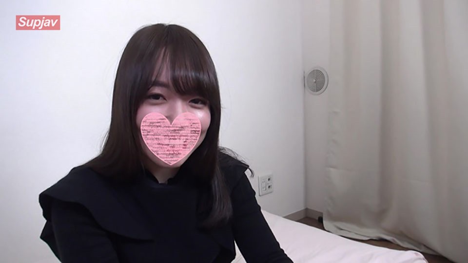 FC2PPV+1336810+☆初拍☆全脸曝光☆21岁F罩杯黑发美少女首次3P被老男人狂操！ ！ [含奖金]