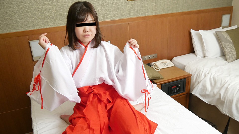 10musume+Tenmusume+011022_01+She is an active miko, but she is not a virgin, so I creampied her as punishment+Rie Kurashina