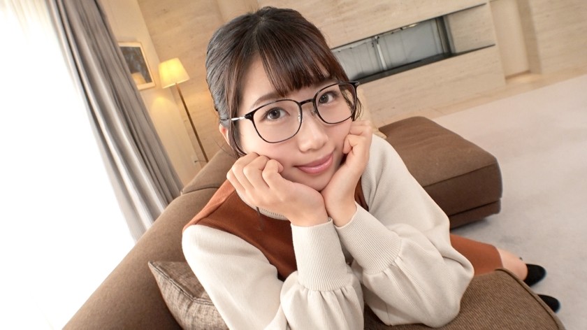 SIRO-4822+ [First Filming] [Girl with Glasses] [Intense Blowjob] We found a sensitive and lascivious girl who looked serious but squirted repeatedly. The super wet cunt was penetrated to the limit by multiple cocks, dripping with love juice endlessly…+Applying for AV online → AV experience shooting+1782+(Maki Tsuji)
