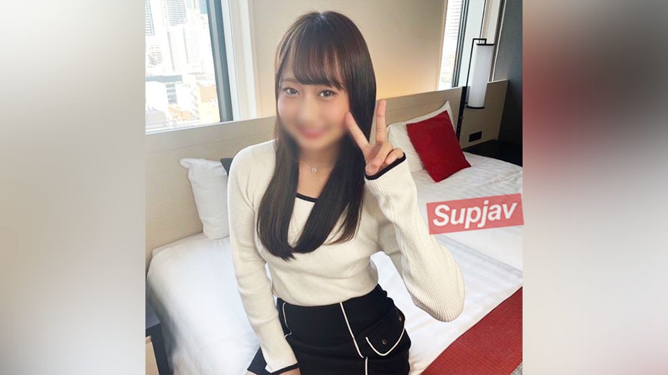 FC2PPV+2825782+¡Una hermosa chica de 19 años de nivel ídolo fue creampie tres veces seguidas! Ahora disparé todo mi semen en la inocente y linda sonrisa de loli de esta estudiante universitaria. Pensé que era un ángel sin pelo, pero para mi sorpresa, tenía una cabellera abundante. [Chica amateur real de cara completa] + [Sí]